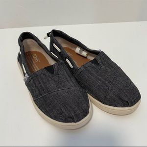 Toms Classic Denim Slip on Canvas Kids Shoes Size 12